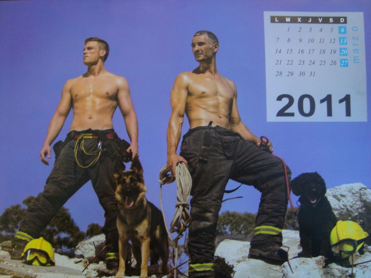 calendario-bomberos-malaga-marzo-2011
